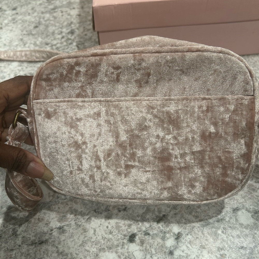 JustFab Blush Booties w/Matching Purse - Picture 7 of 9